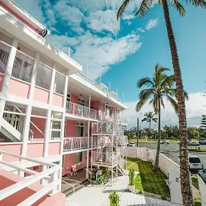 https://coolangatta-ocean-view-motel.queenslandhotels.net