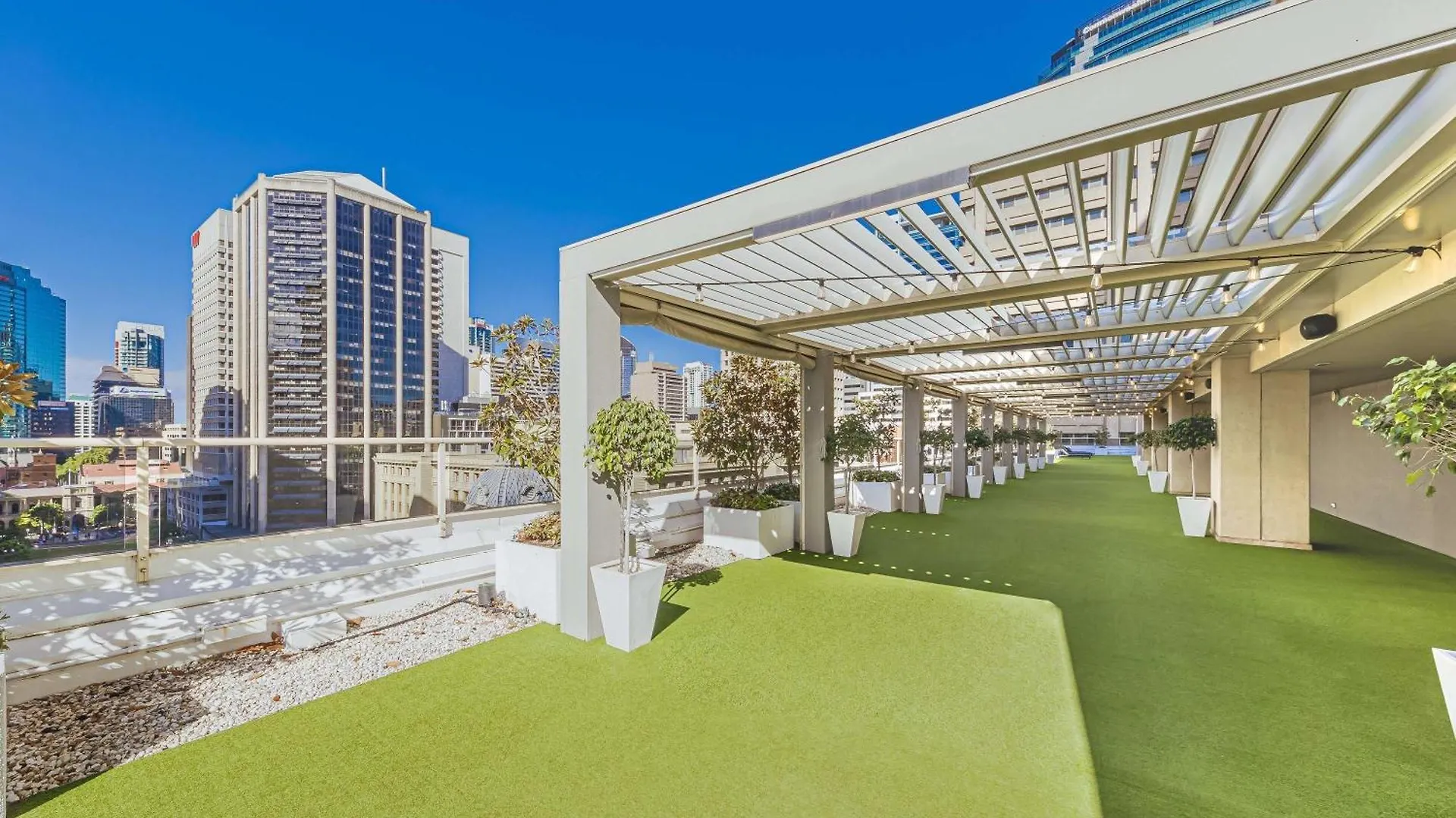 Sofitel Brisbane Central 5*,