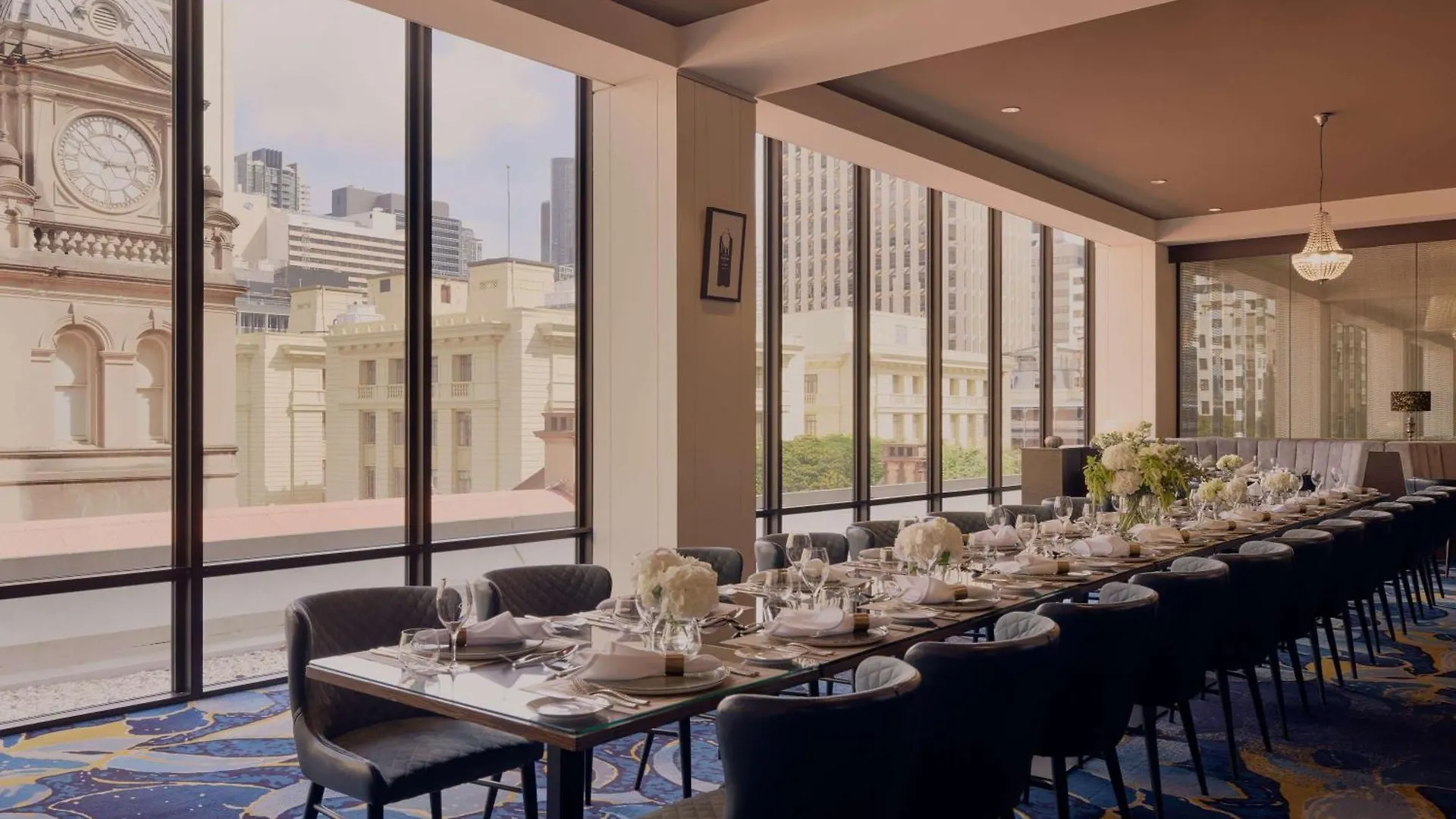Отель Sofitel Brisbane Central