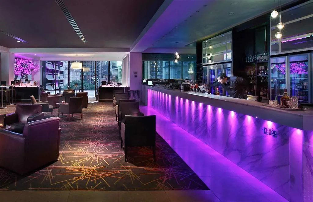Отель Sofitel Brisbane Central