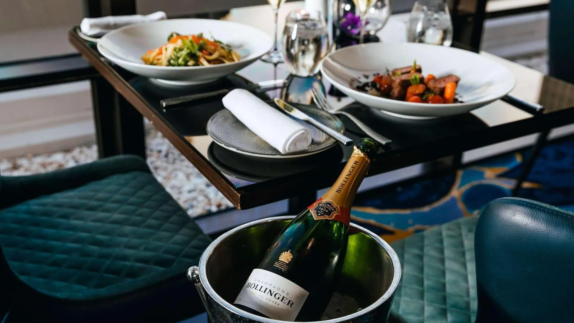 Sofitel Brisbane Central Отель