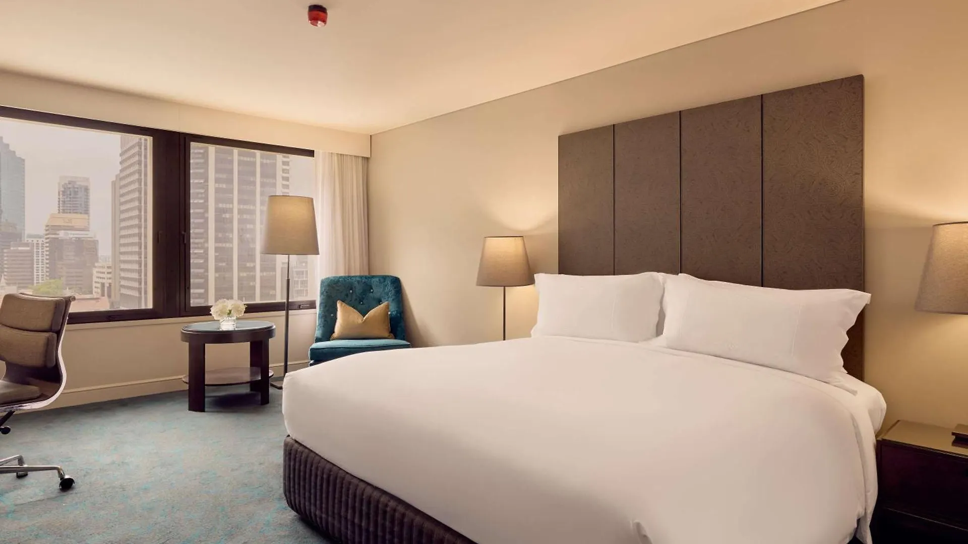 Отель Sofitel Brisbane Central