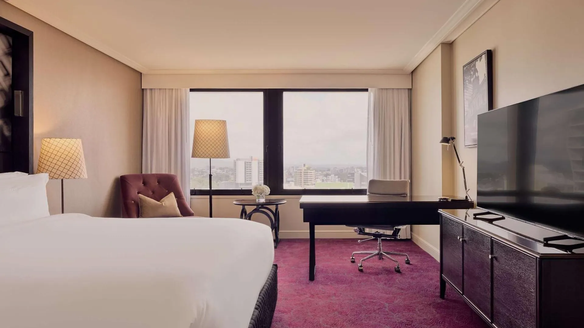 Отель Sofitel Brisbane Central
