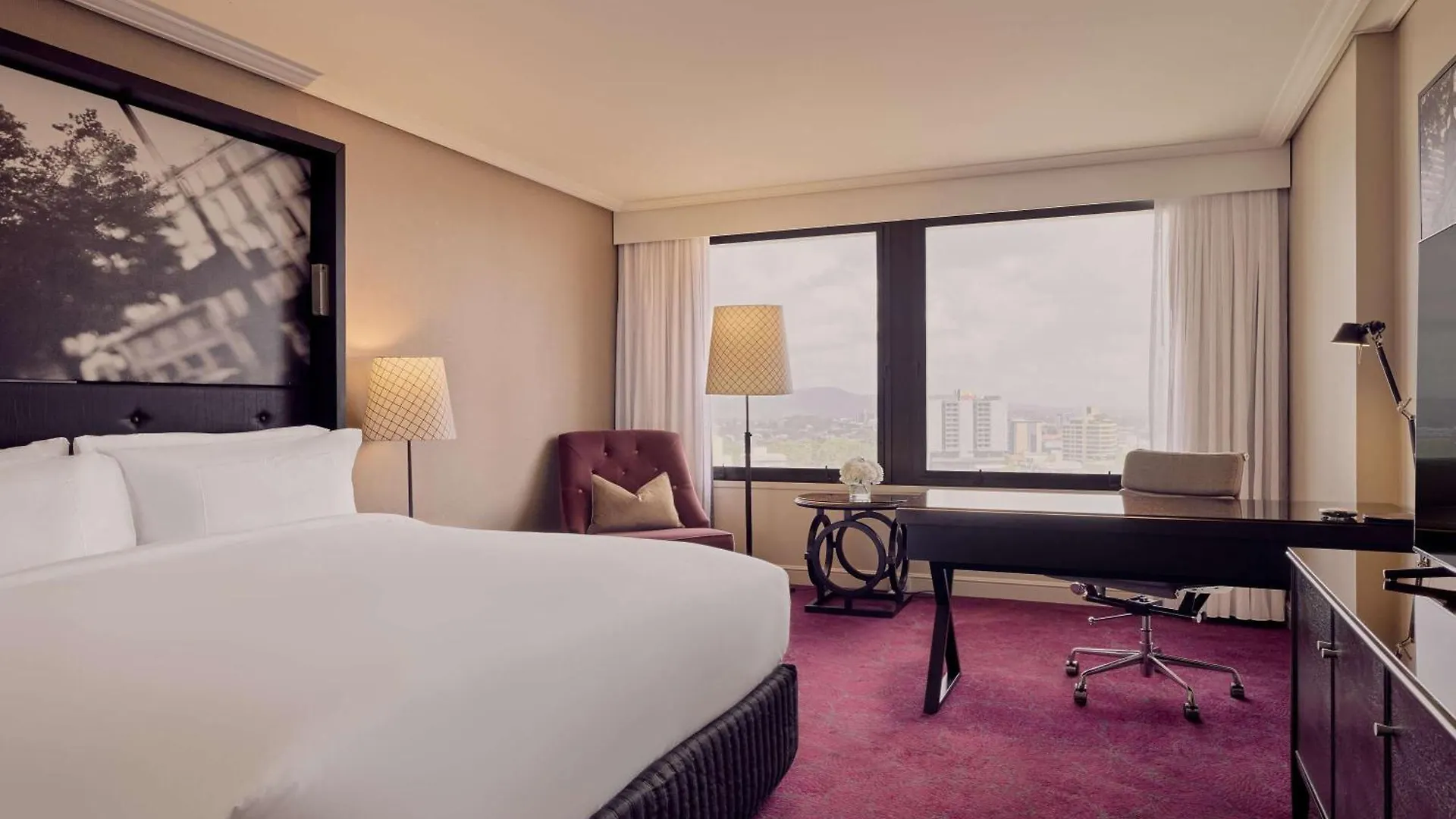 Sofitel Brisbane Central Отель