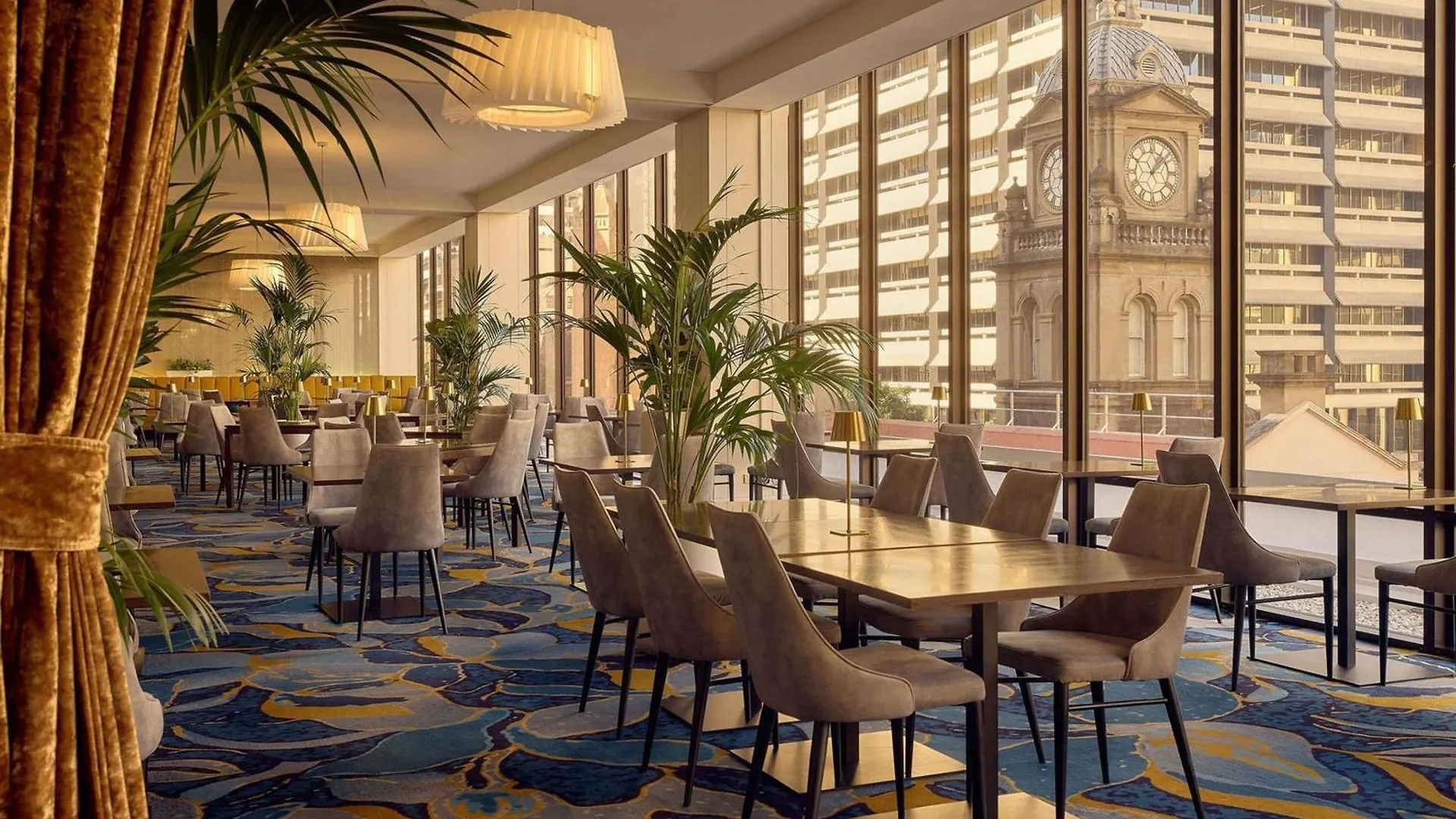 Отель Sofitel Brisbane Central