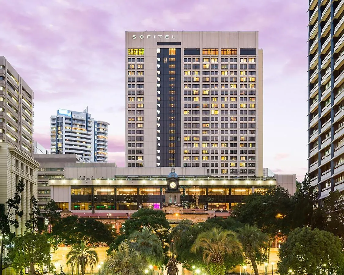 Отель Sofitel Brisbane Central